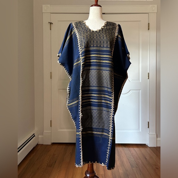 New HandMade Dresses & Skirts - Hand Woven Mexican Huipil Dress. Oaxaca Huipil, handmade Boho, Vintage.